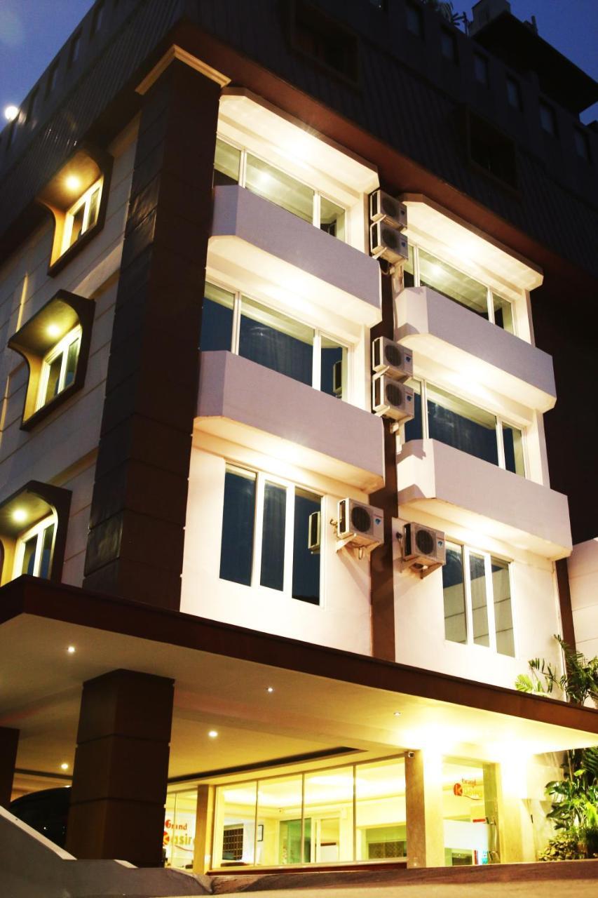 Hotel Grand Kasira Yakarta Exterior foto